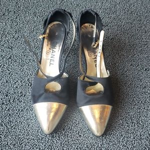Vintage Chanel Heels with Cap Toe Size EU 36